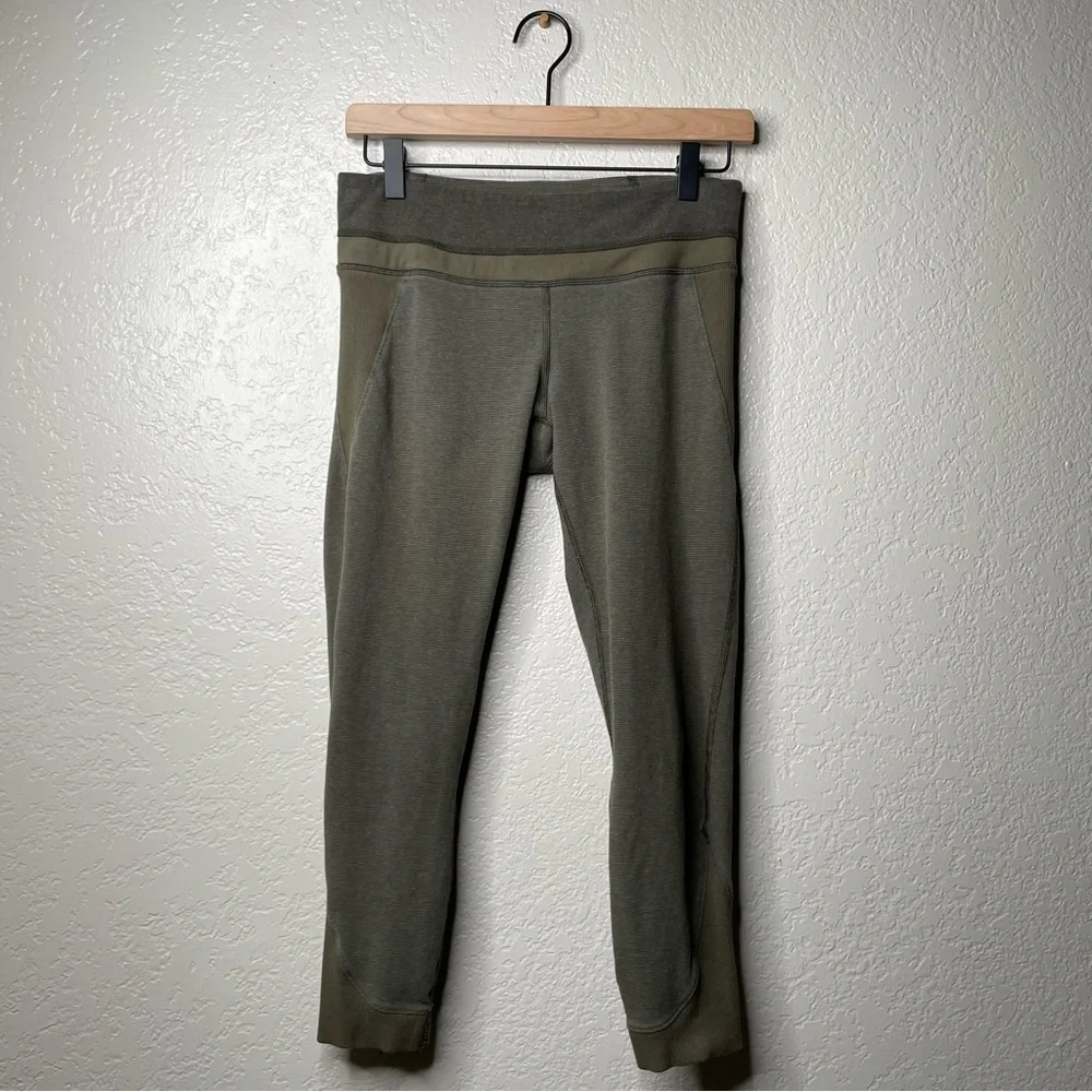 Lululemon Refine Crop Leggings Striped Green Ribbed Workout Pants - Picture 5 of 14